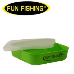 FUN FISHING bait box with full lid - 1/2L